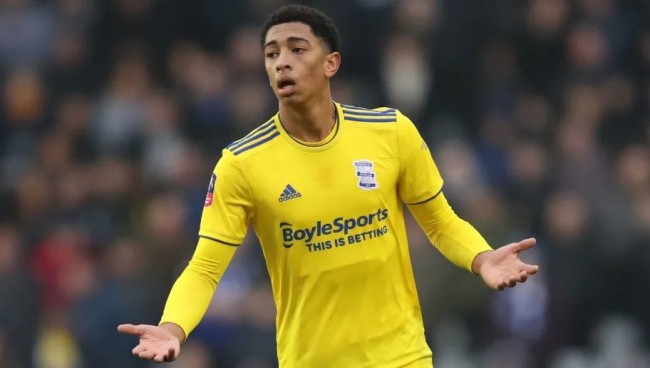 米体：莫拉塔妻子被发现已不再佩戴婚戒，二人感情陷入危机（米体：莫拉塔妻子疑不再戴婚戒，两人关系生变）