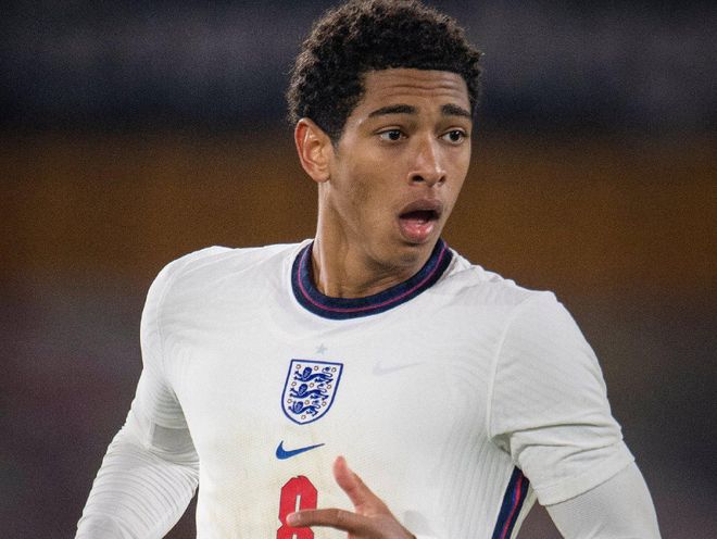 这还是足球吗？对手两红后摩洛哥U17全场80脚射门16-0取胜（对手两人被罚下，摩洛哥U17轰80次射门以16比0大胜）