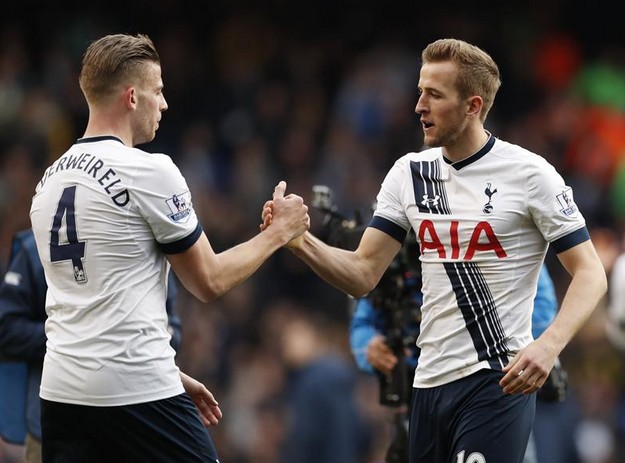 罗马诺：16岁基亚拉将与拜仁签署新合同，成为俱乐部长期计划（罗马诺：16岁基亚拉将与拜仁签订新约，纳入俱乐部长期规划）