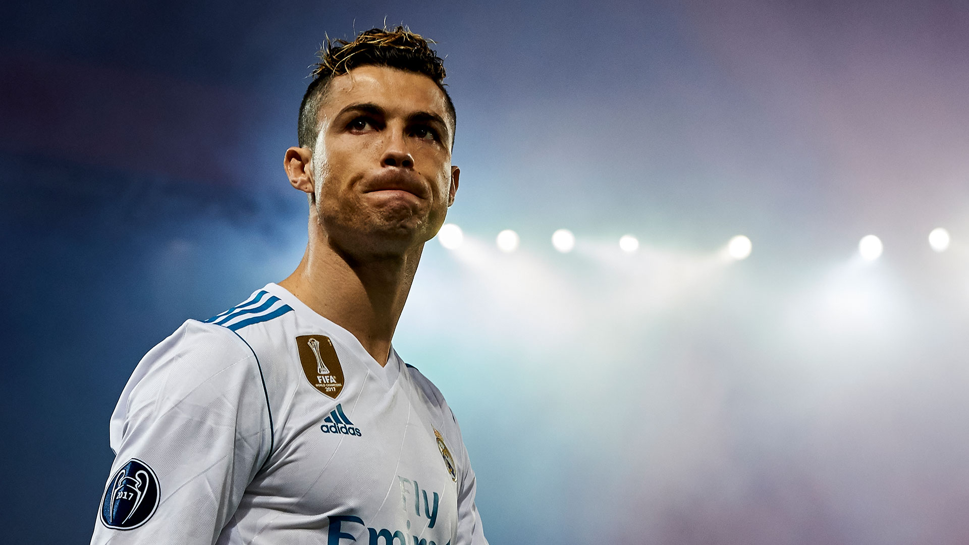 借鉴国米阿德里亚诺改编的莱昂纳多之歌（致敬国米阿德里亚诺演绎的《莱昂纳多之歌）