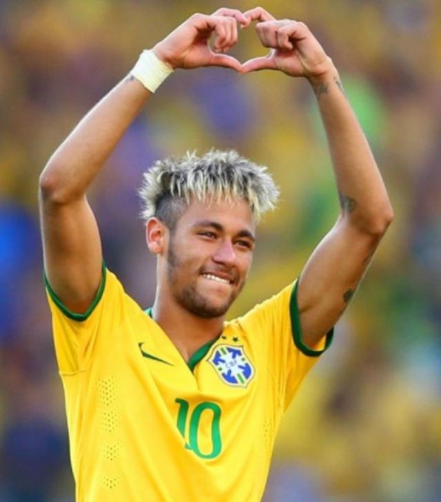 女子篮球联盟赛季焦点球员表现（女篮联盟本季核心球员表现解读）