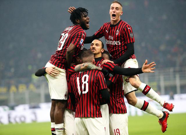 英超赛场亮点：利物浦逆转曼联,（英超焦点战：利物浦完成对曼联的逆转）